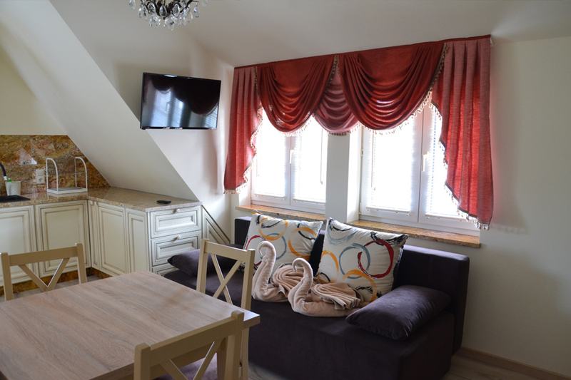 Apartament nr 10 — Karmelowa Słodycz — Willa u Babci Maliny w Sarbinowie